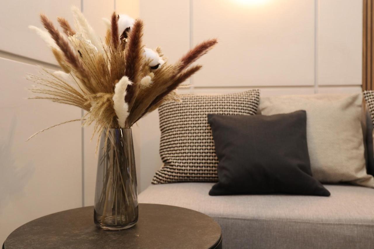 Charming & Luxurious Gem Apartment